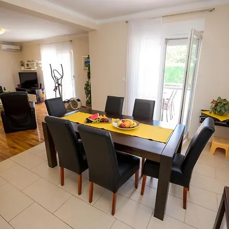 Διαμέρισμα Poolincluded - Private Pool Villa Apartment Vigo *