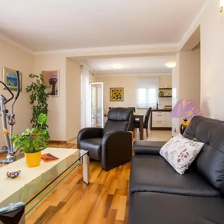 Poolincluded - Private Pool Villa Apartment Vigo Διαμέρισμα *