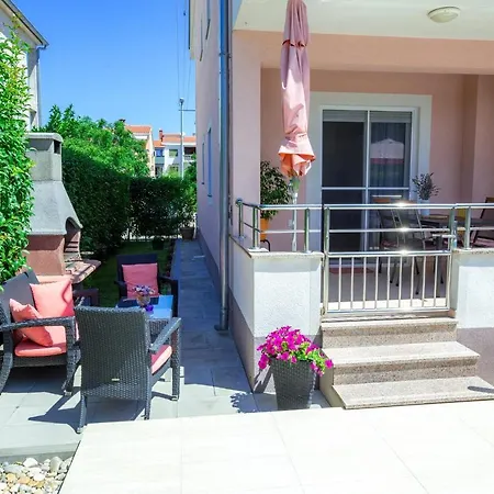 Poolincluded - Private Pool Villa Apartment Vigo * Ζαντάρ